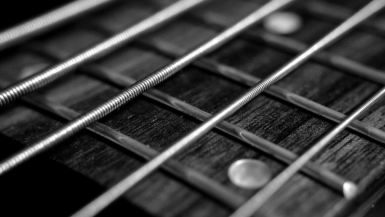 How are guitar strings made?