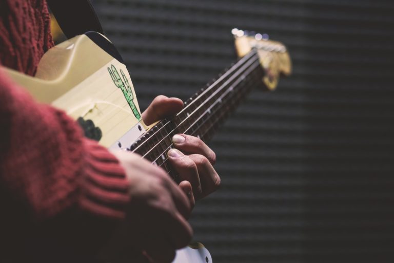 Easy Ways to Improve Your Guitar Playing