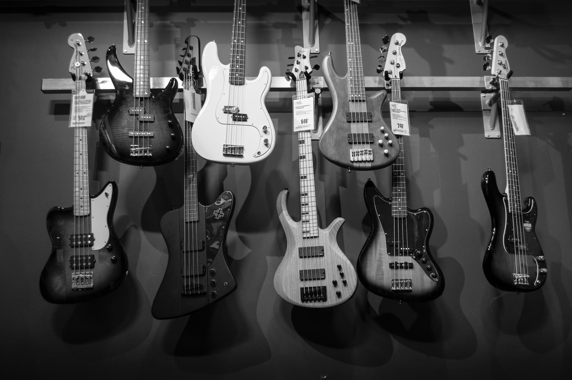 5 Reasons to Start Playing Bass Guitar